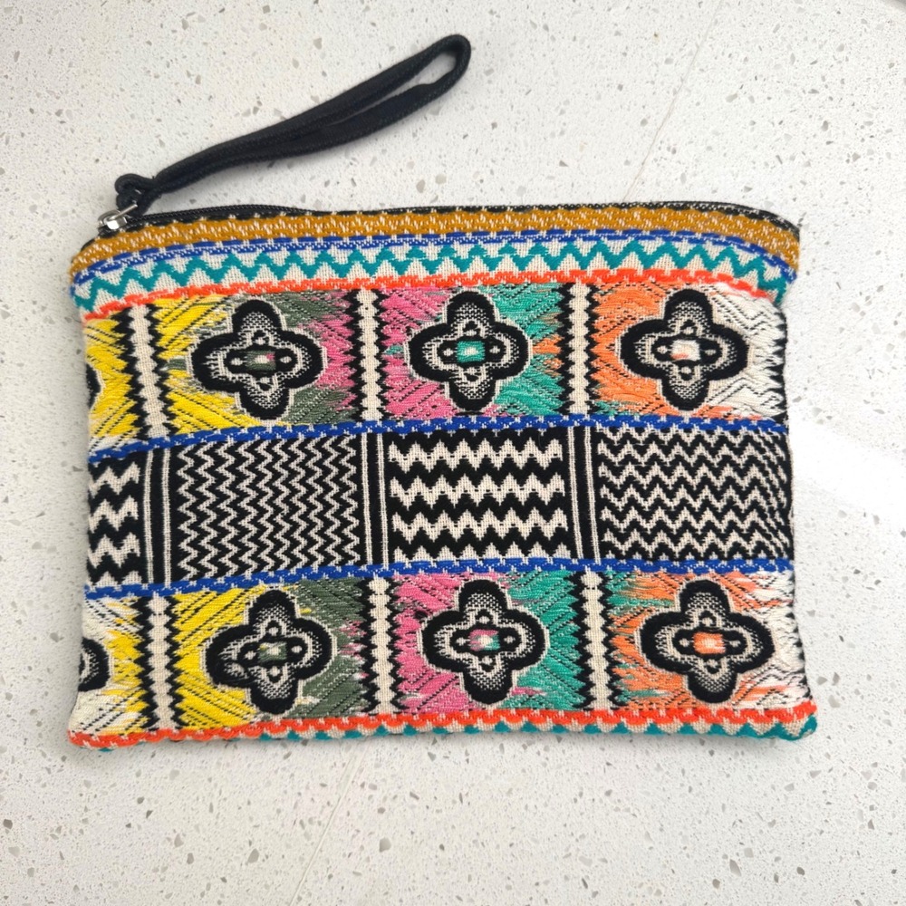 Stephanie Nicole Wristlet Clutch Women Multicolor Excellent Boho Chic Woven